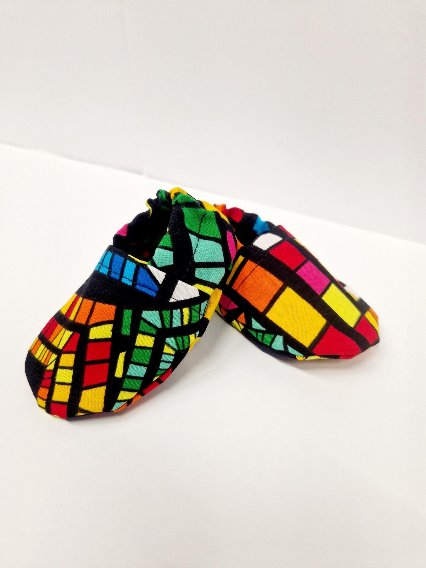 Baby Booties / Crib Shoes 0-12 months - Multi